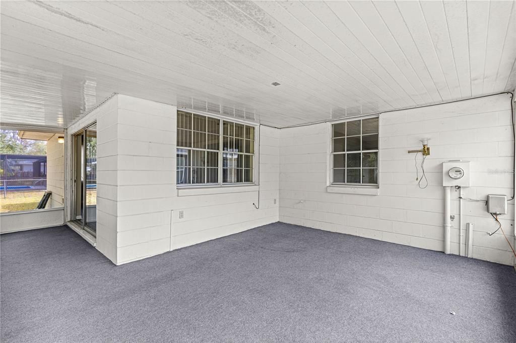 На продажу: $209,000 (2 спален, 2 ванн, 1374 Квадратных фут)