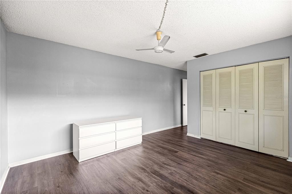 На продажу: $209,000 (2 спален, 2 ванн, 1374 Квадратных фут)