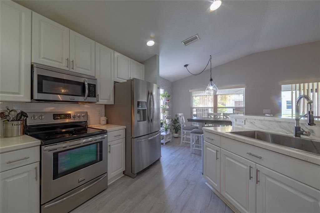 待售: $340,000 (3 贝兹, 2 浴室, 1540 平方英尺)