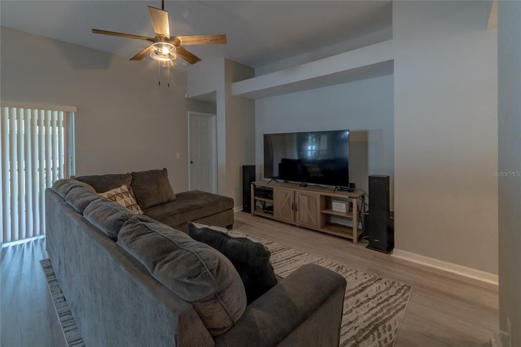 待售: $340,000 (3 贝兹, 2 浴室, 1540 平方英尺)