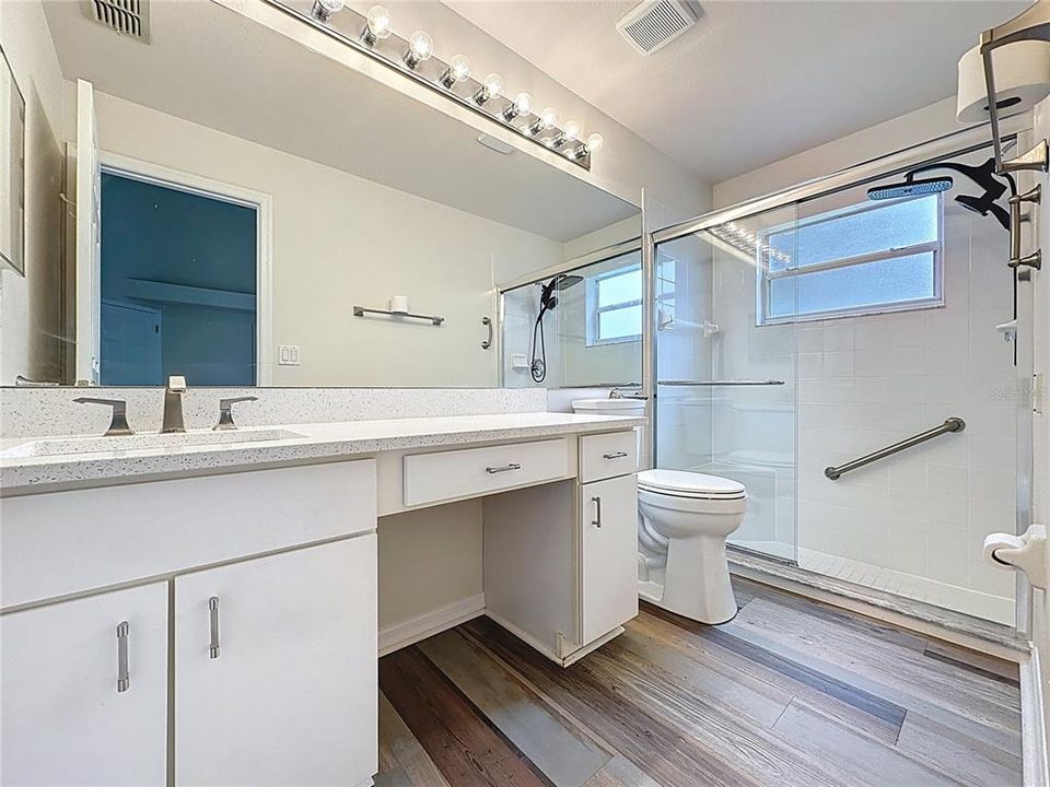 For Sale: $365,000 (2 beds, 2 baths, 1422 Square Feet)