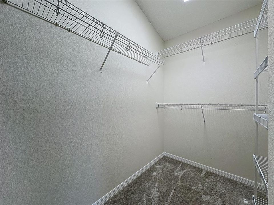 For Sale: $365,000 (2 beds, 2 baths, 1422 Square Feet)