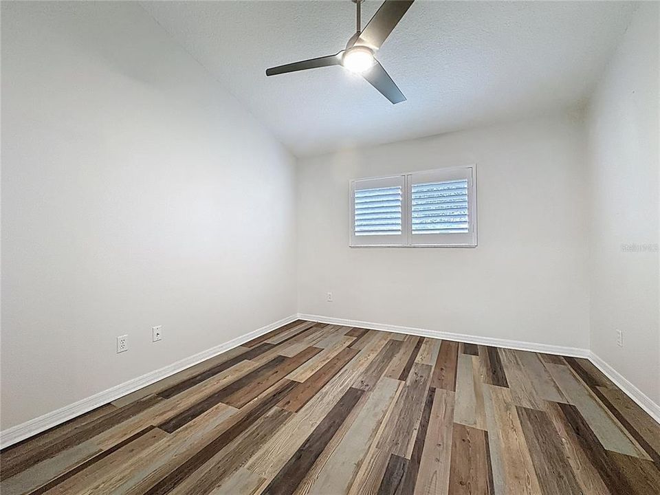 For Sale: $365,000 (2 beds, 2 baths, 1422 Square Feet)