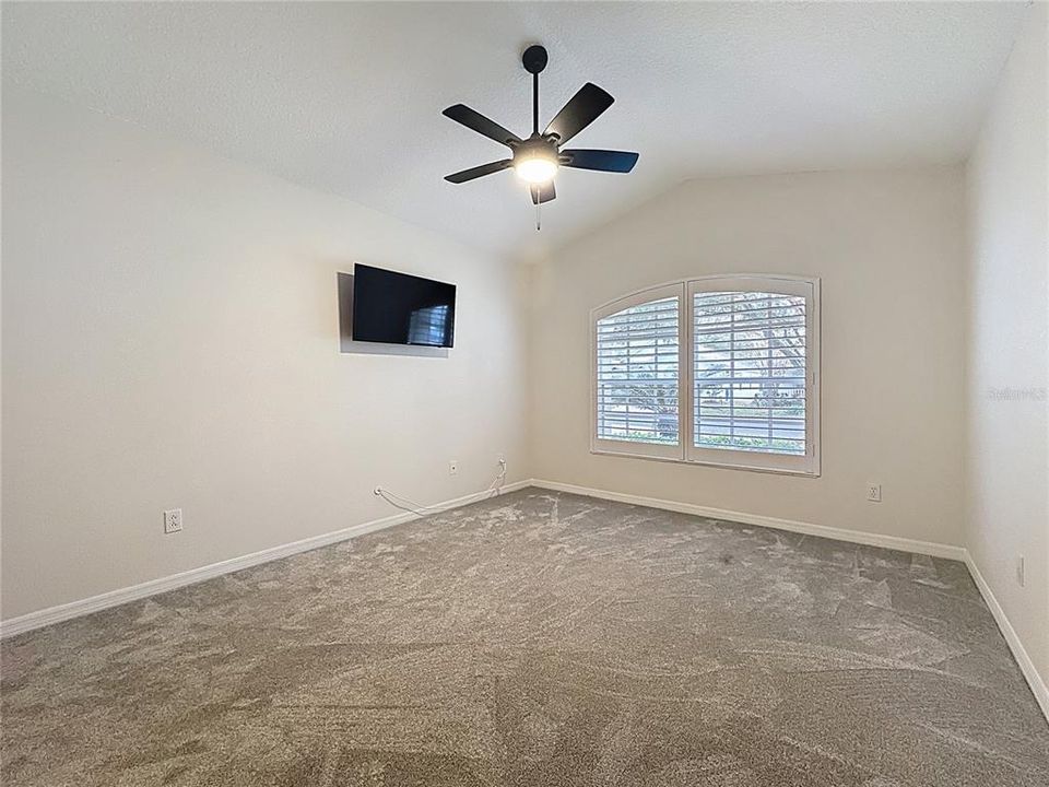 For Sale: $365,000 (2 beds, 2 baths, 1422 Square Feet)