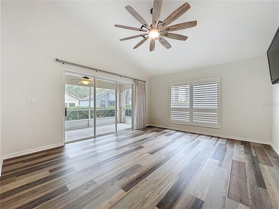 For Sale: $365,000 (2 beds, 2 baths, 1422 Square Feet)