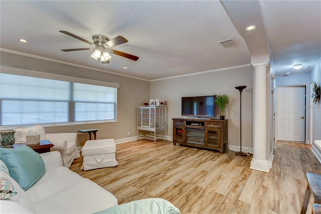 For Rent: $3,200 (3 beds, 2 baths, 1614 Square Feet)