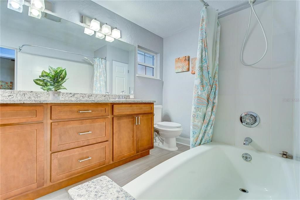 For Rent: $3,200 (3 beds, 2 baths, 1614 Square Feet)