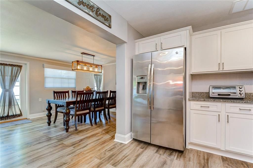 For Rent: $3,200 (3 beds, 2 baths, 1614 Square Feet)