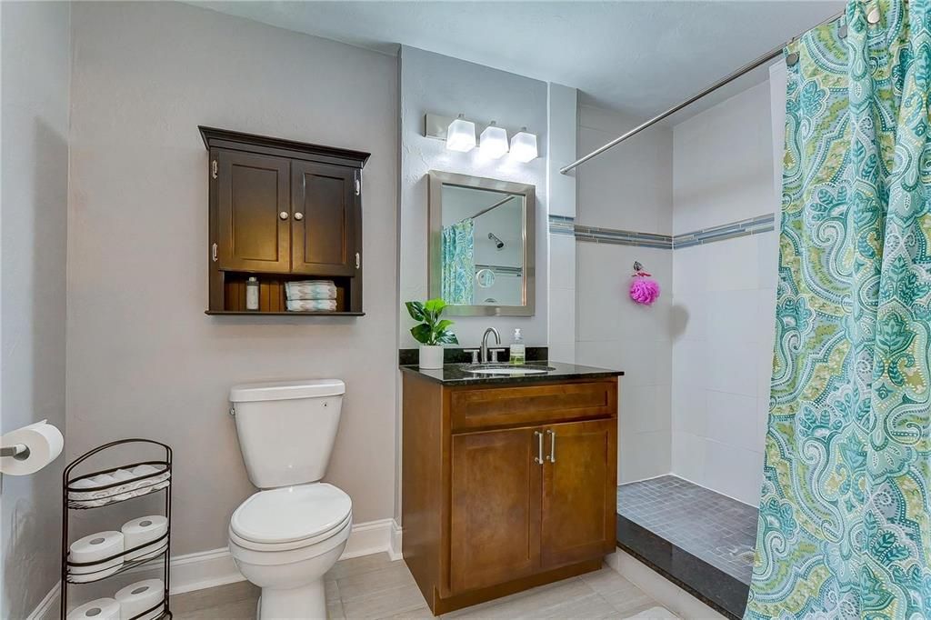 For Rent: $3,200 (3 beds, 2 baths, 1614 Square Feet)