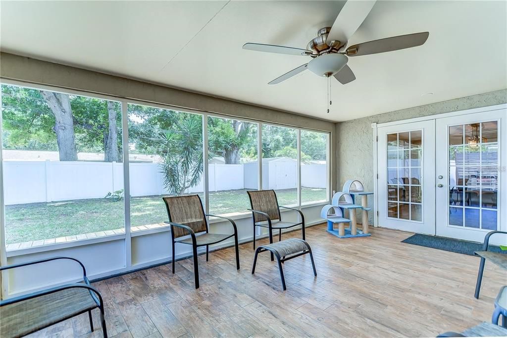 For Rent: $3,200 (3 beds, 2 baths, 1614 Square Feet)