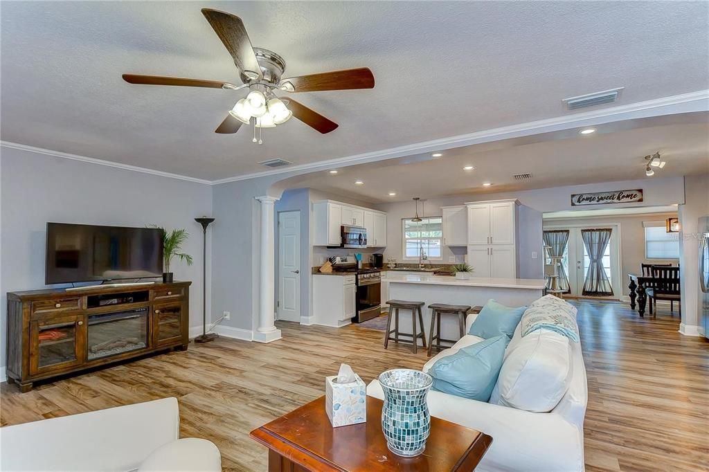 For Rent: $3,200 (3 beds, 2 baths, 1614 Square Feet)