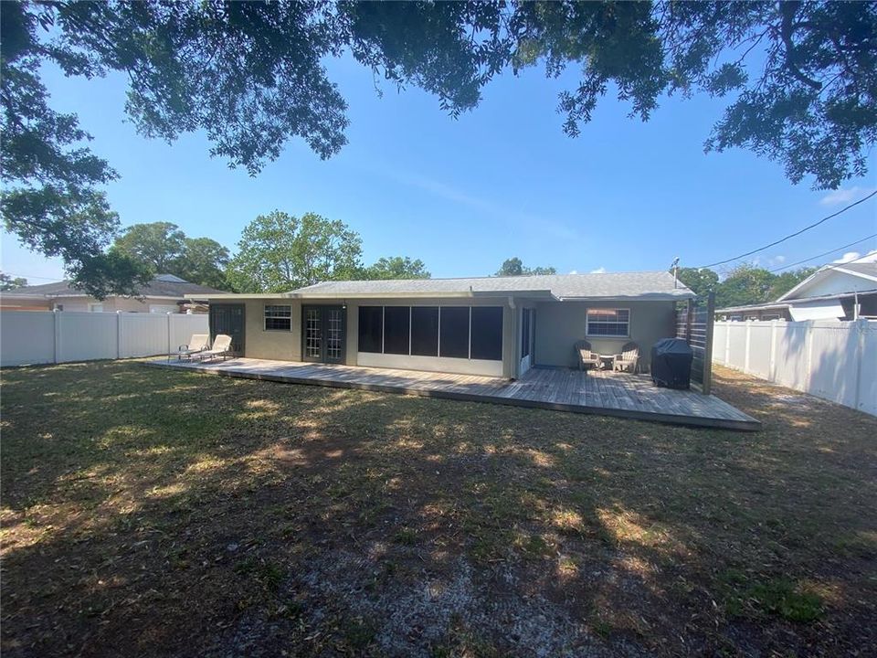 出租: $3,200 (3 贝兹, 2 浴室, 1614 平方英尺)