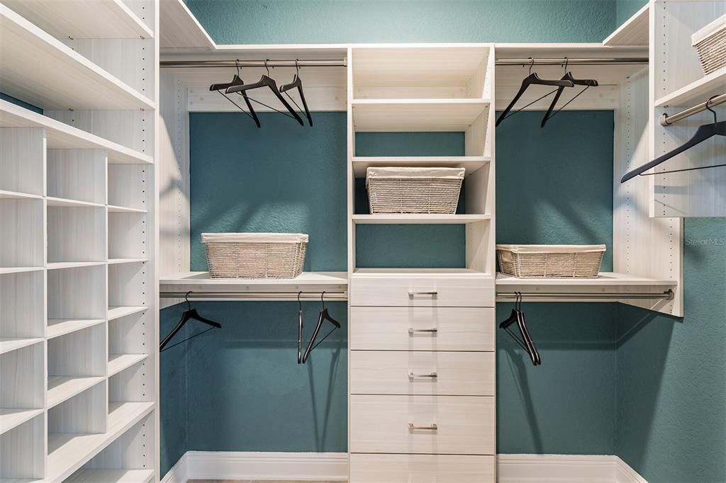 На продажу: $677,990 (3 спален, 2 ванн, 2336 Квадратных фут)