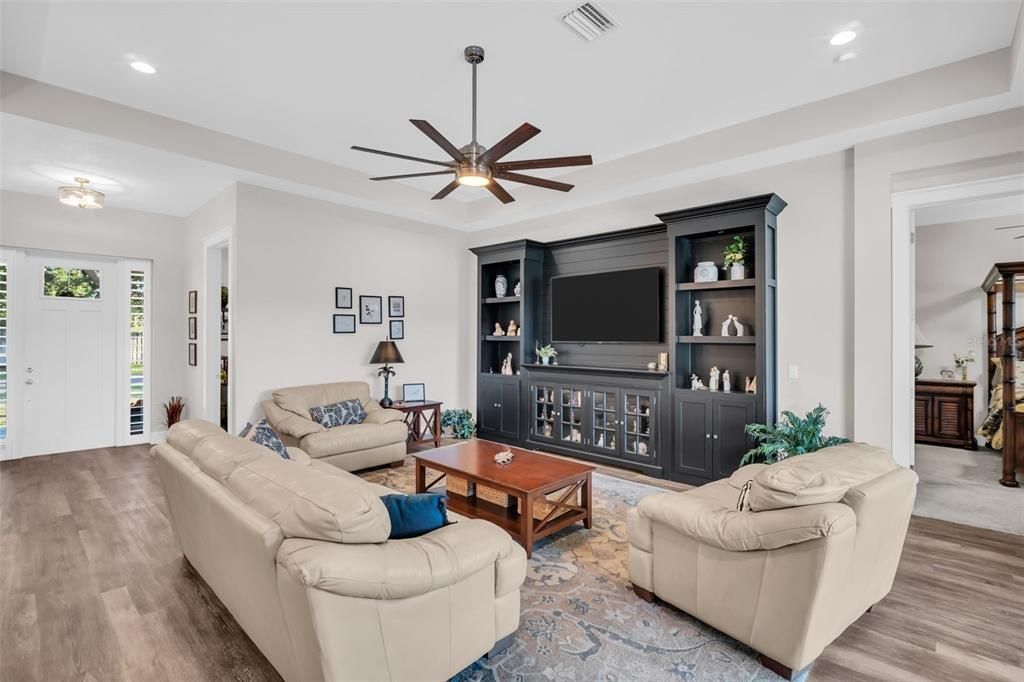 待售: $775,000 (3 贝兹, 2 浴室, 2093 平方英尺)