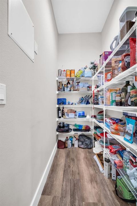 待售: $775,000 (3 贝兹, 2 浴室, 2093 平方英尺)