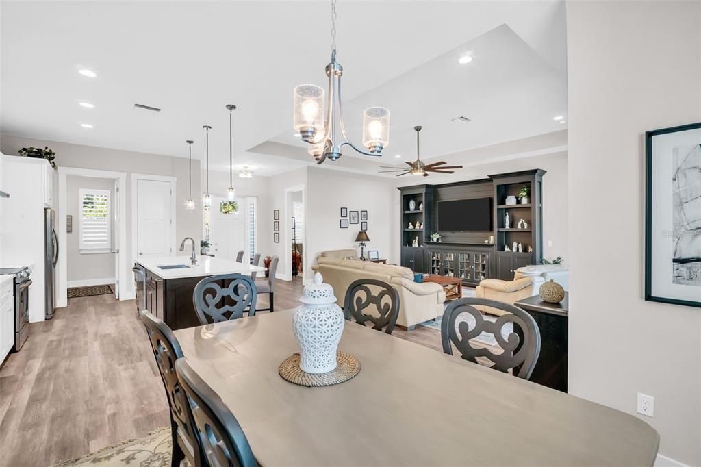 待售: $775,000 (3 贝兹, 2 浴室, 2093 平方英尺)