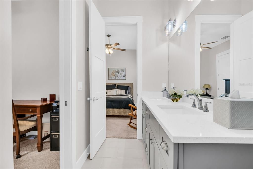 待售: $775,000 (3 贝兹, 2 浴室, 2093 平方英尺)