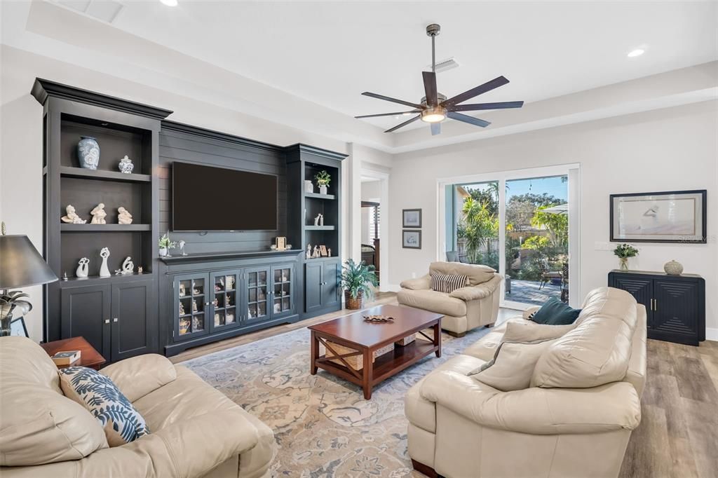 待售: $775,000 (3 贝兹, 2 浴室, 2093 平方英尺)