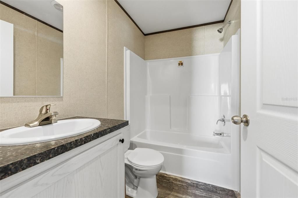 For Sale: $255,000 (3 beds, 2 baths, 1512 Square Feet)