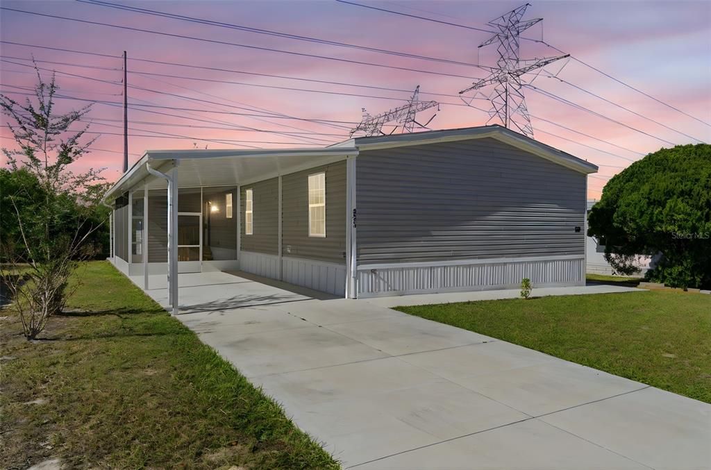 For Sale: $255,000 (3 beds, 2 baths, 1512 Square Feet)