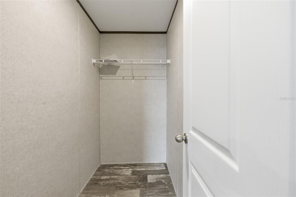 For Sale: $255,000 (3 beds, 2 baths, 1512 Square Feet)