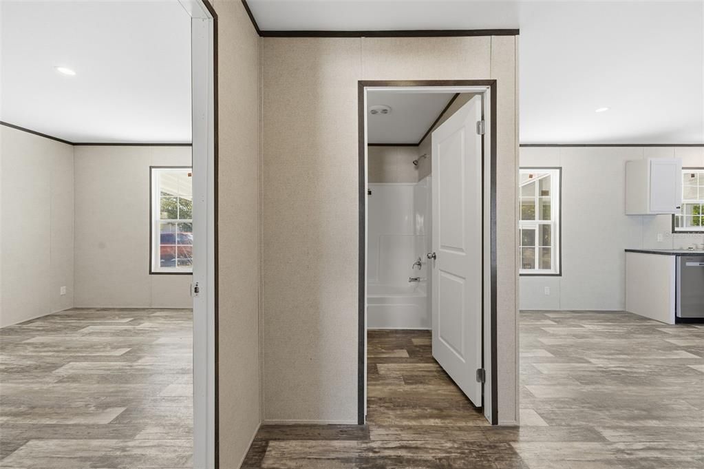 For Sale: $255,000 (3 beds, 2 baths, 1512 Square Feet)