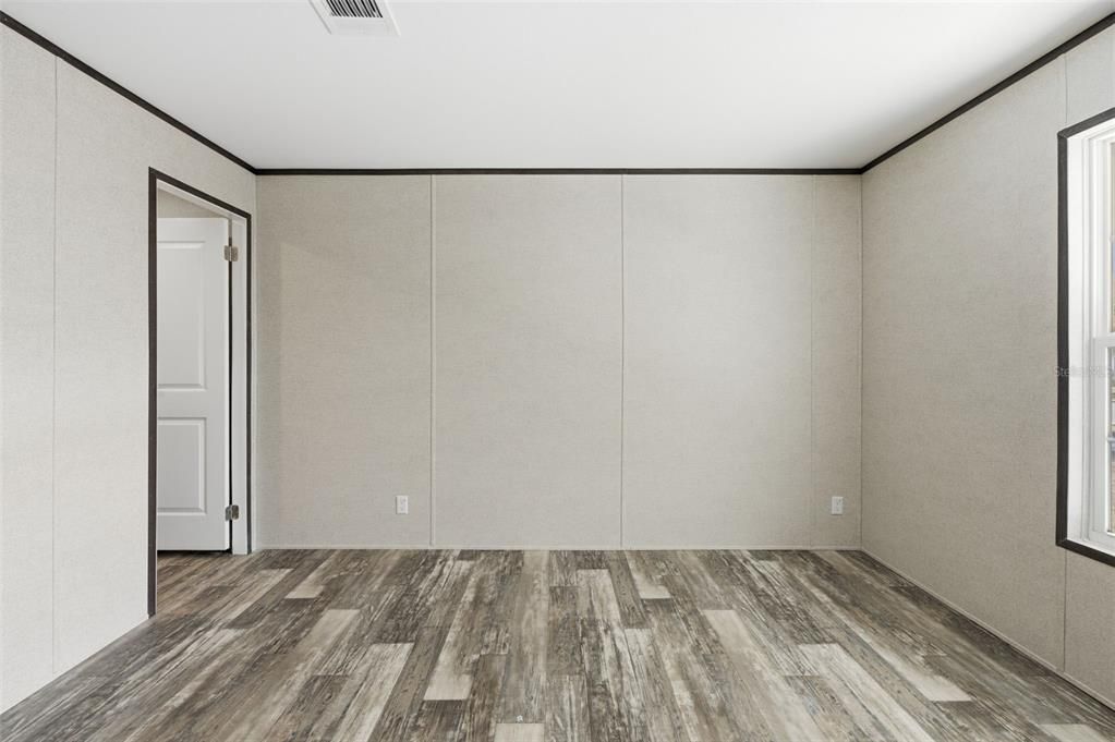 For Sale: $255,000 (3 beds, 2 baths, 1512 Square Feet)