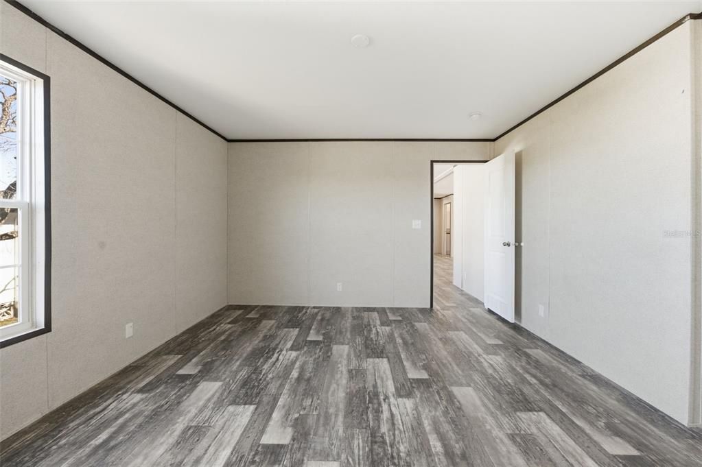 For Sale: $255,000 (3 beds, 2 baths, 1512 Square Feet)