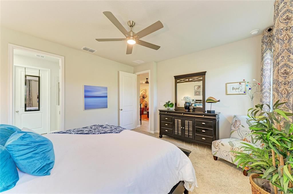 For Sale: $364,900 (2 beds, 2 baths, 1432 Square Feet)