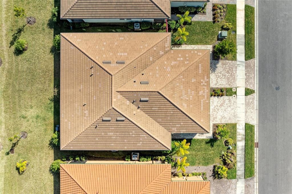 For Sale: $364,900 (2 beds, 2 baths, 1432 Square Feet)