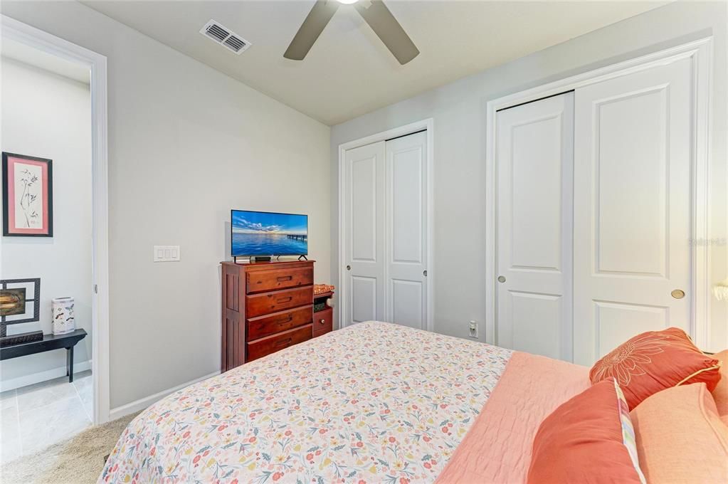 For Sale: $364,900 (2 beds, 2 baths, 1432 Square Feet)