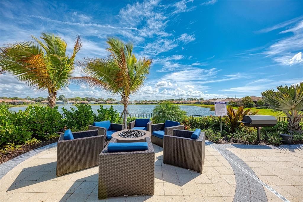 For Sale: $364,900 (2 beds, 2 baths, 1432 Square Feet)