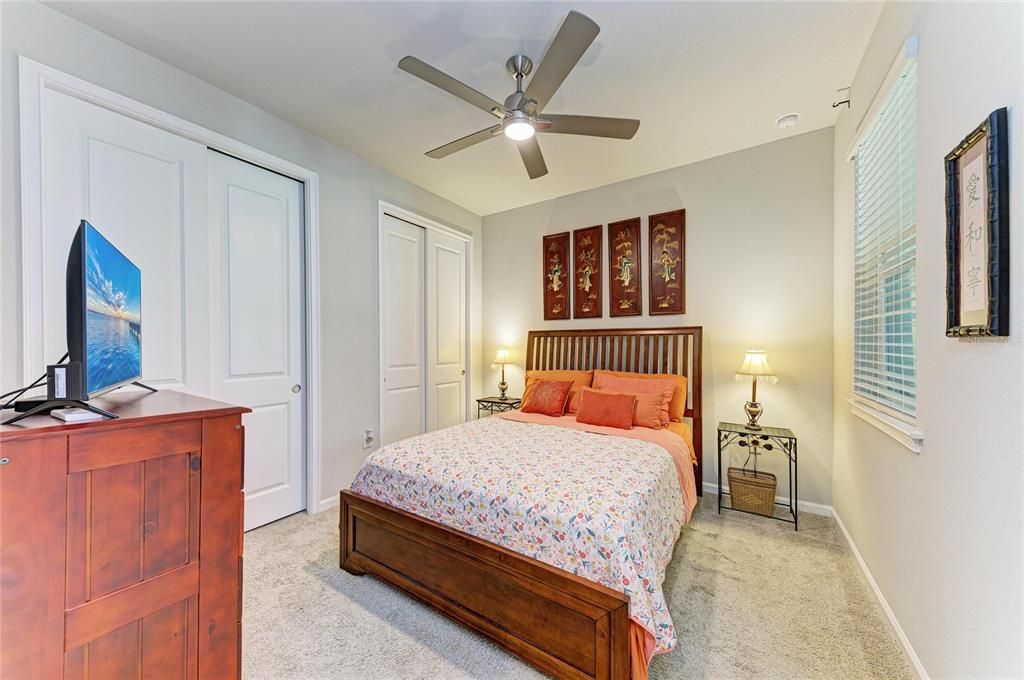 For Sale: $364,900 (2 beds, 2 baths, 1432 Square Feet)