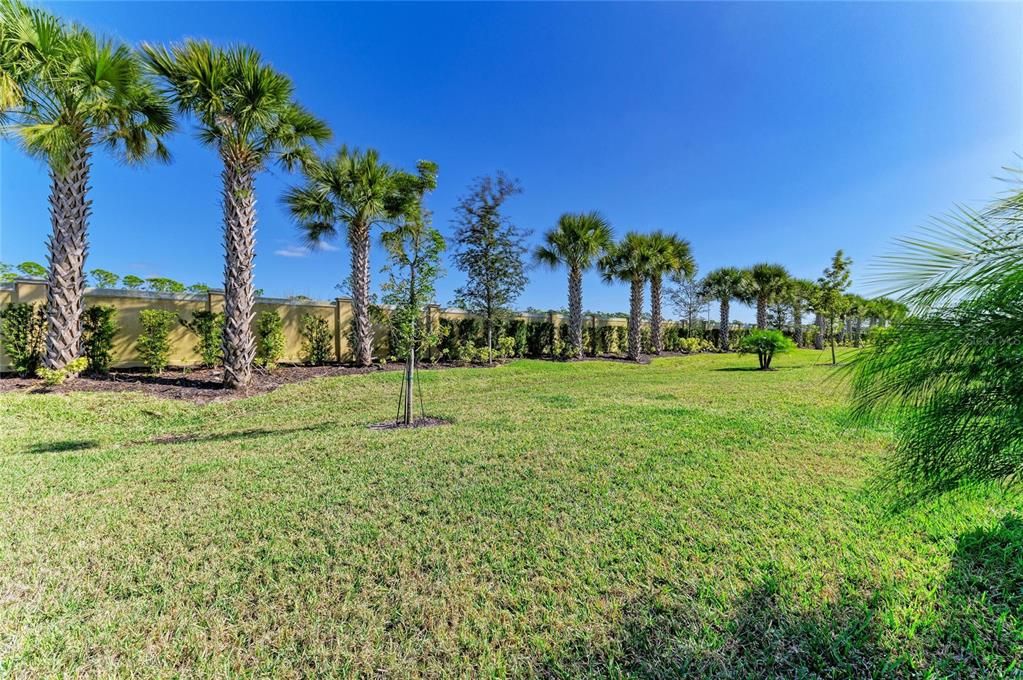 For Sale: $364,900 (2 beds, 2 baths, 1432 Square Feet)