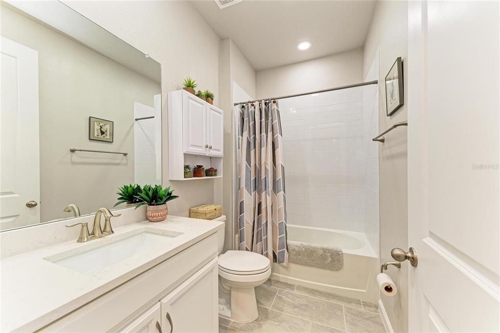 For Sale: $364,900 (2 beds, 2 baths, 1432 Square Feet)