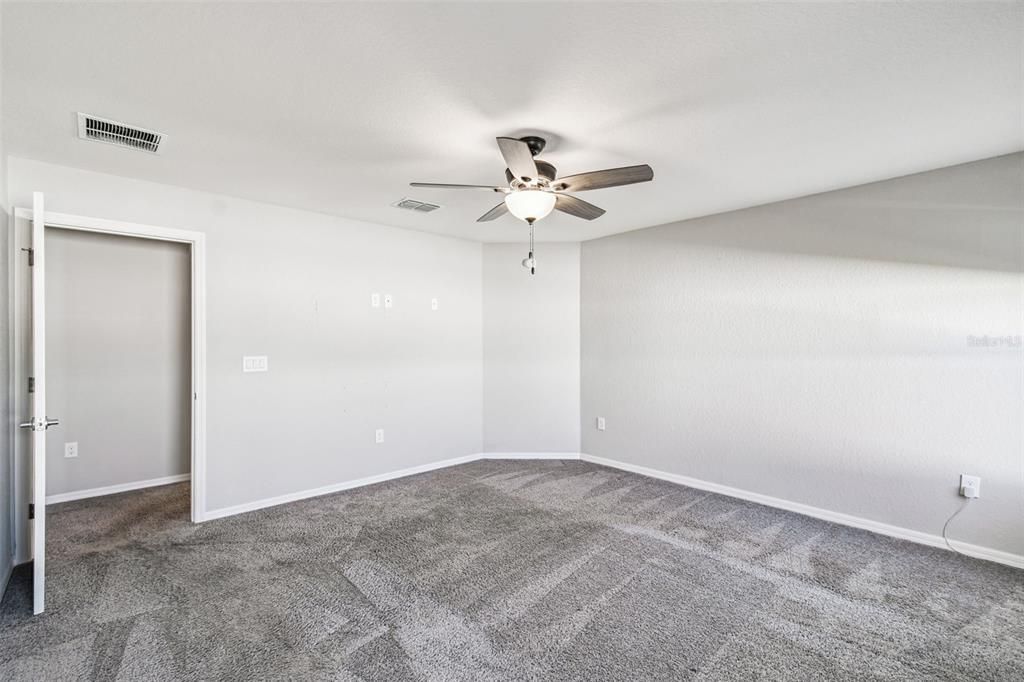 For Sale: $325,000 (3 beds, 2 baths, 1546 Square Feet)