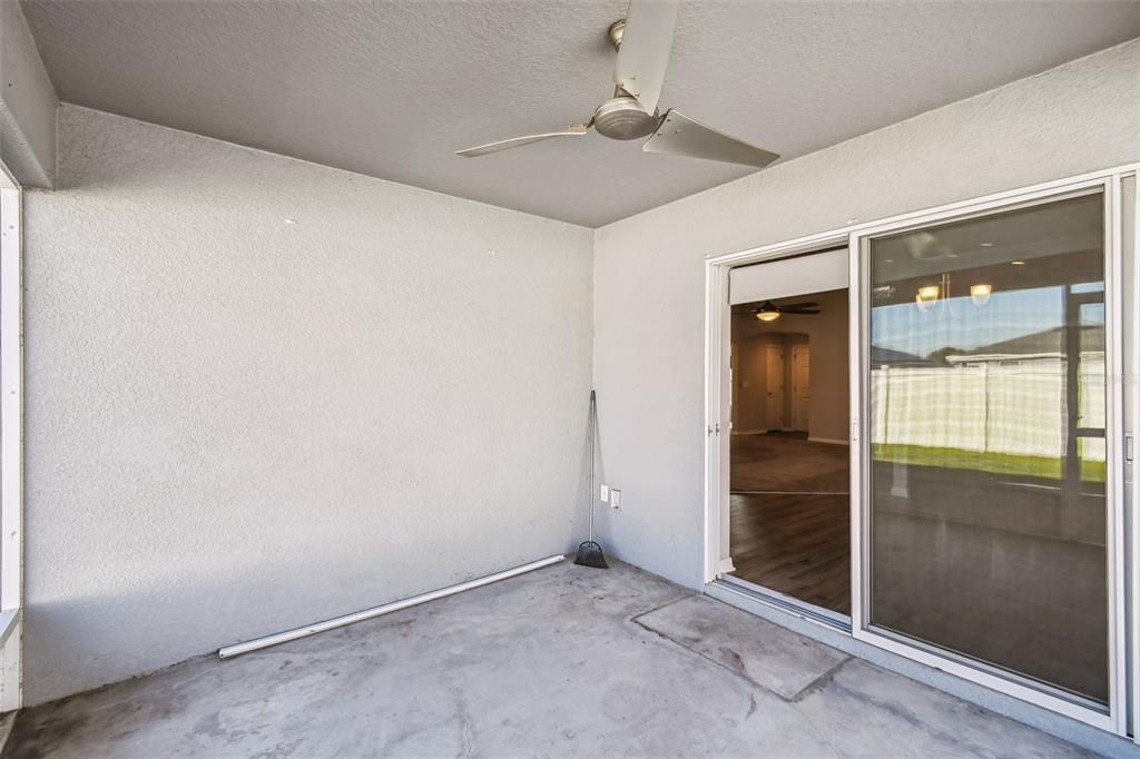 For Sale: $325,000 (3 beds, 2 baths, 1546 Square Feet)