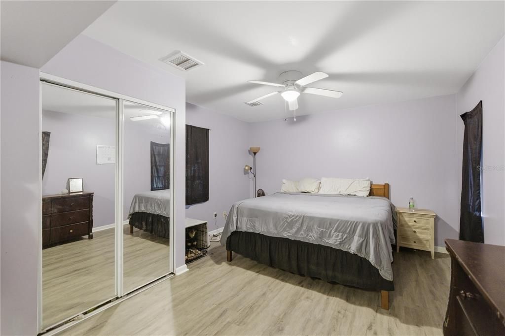 For Sale: $375,000 (4 beds, 2 baths, 2376 Square Feet)