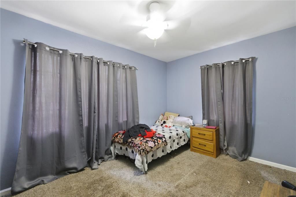 For Sale: $375,000 (4 beds, 2 baths, 2376 Square Feet)