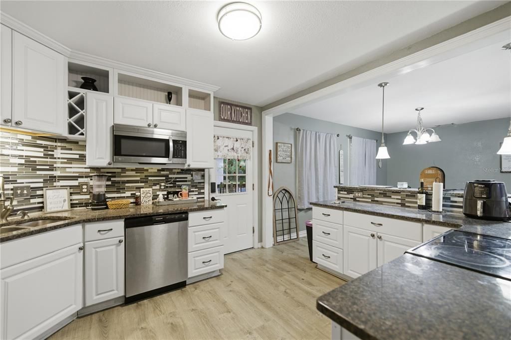 For Sale: $375,000 (4 beds, 2 baths, 2376 Square Feet)