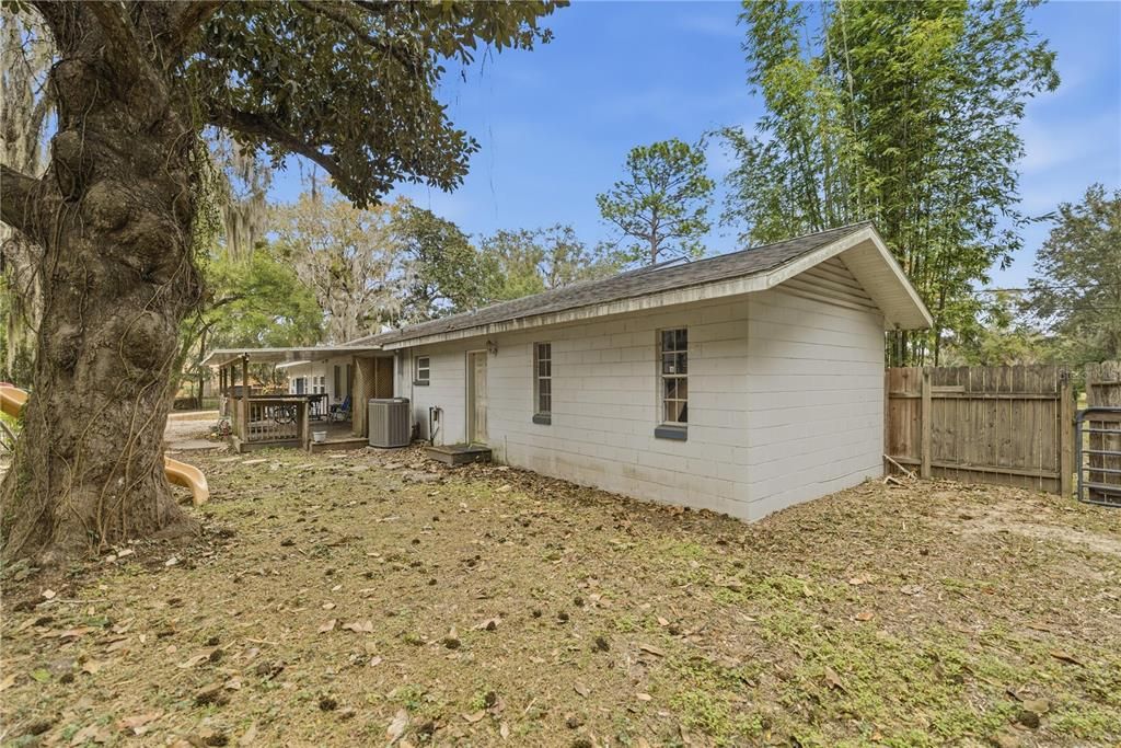 For Sale: $375,000 (4 beds, 2 baths, 2376 Square Feet)