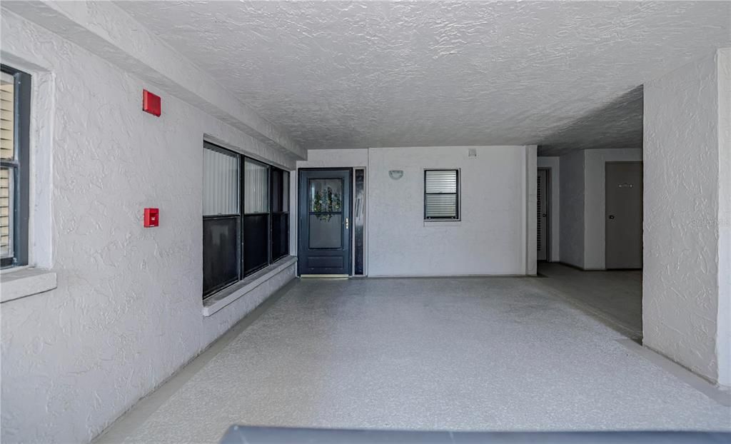 For Sale: $700,000 (2 beds, 2 baths, 1367 Square Feet)