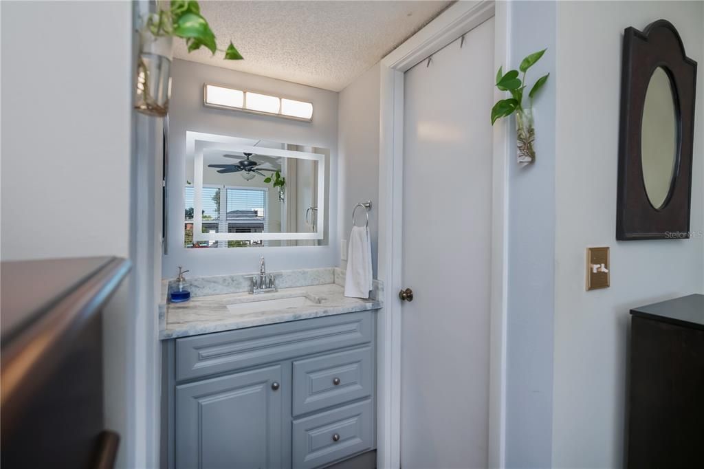 For Sale: $700,000 (2 beds, 2 baths, 1367 Square Feet)