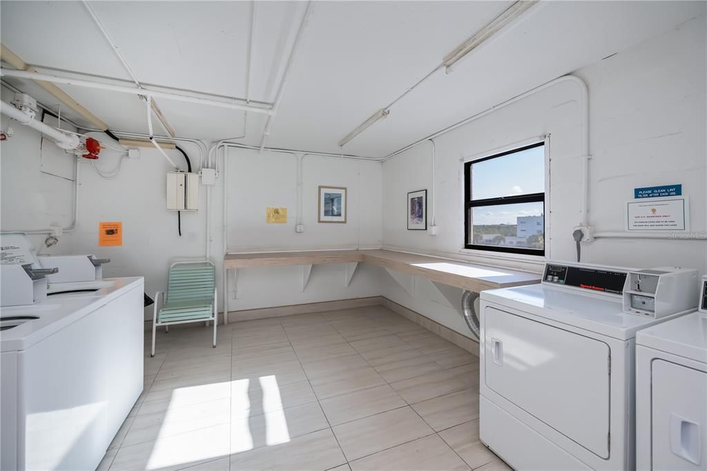 For Sale: $700,000 (2 beds, 2 baths, 1367 Square Feet)