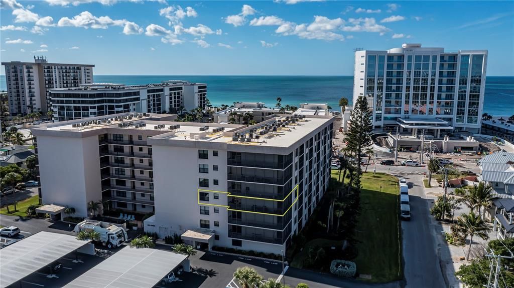 For Sale: $700,000 (2 beds, 2 baths, 1367 Square Feet)