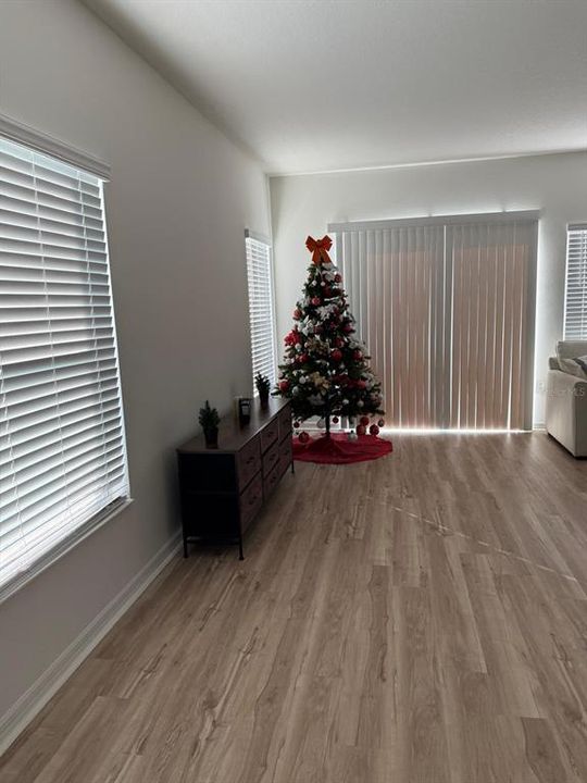 En Renta: $2,500 (3 camas, 2 baños, 1687 Pies cuadrados)