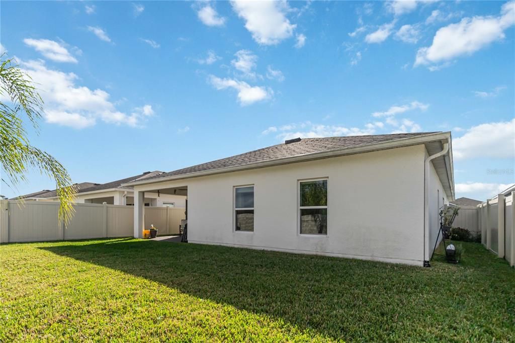 For Sale: $399,900 (4 beds, 2 baths, 1971 Square Feet)