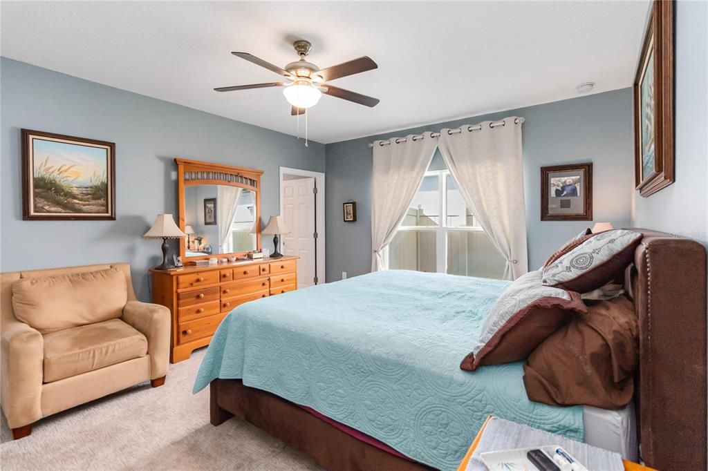 For Sale: $399,900 (4 beds, 2 baths, 1971 Square Feet)