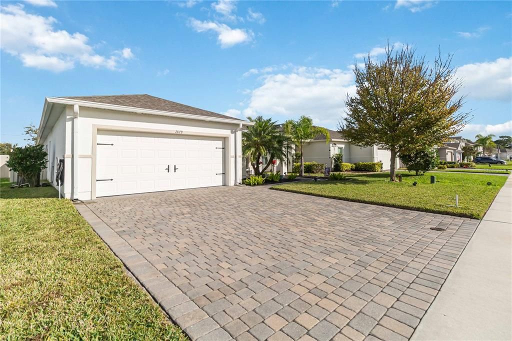 For Sale: $399,900 (4 beds, 2 baths, 1971 Square Feet)