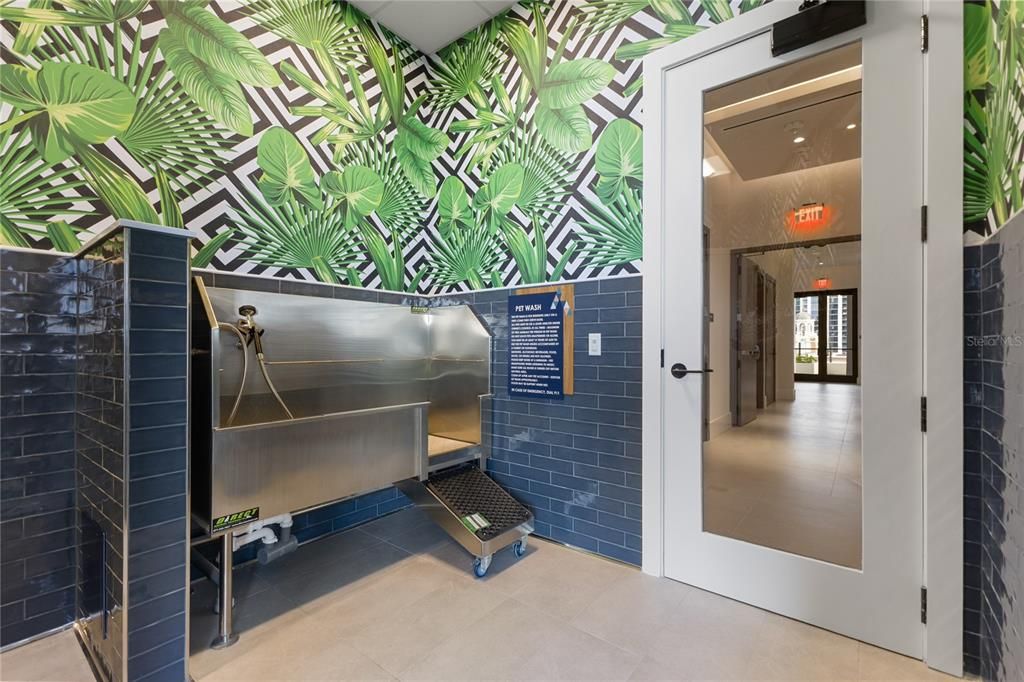 For Sale: $1,305,000 (2 beds, 2 baths, 1339 Square Feet)